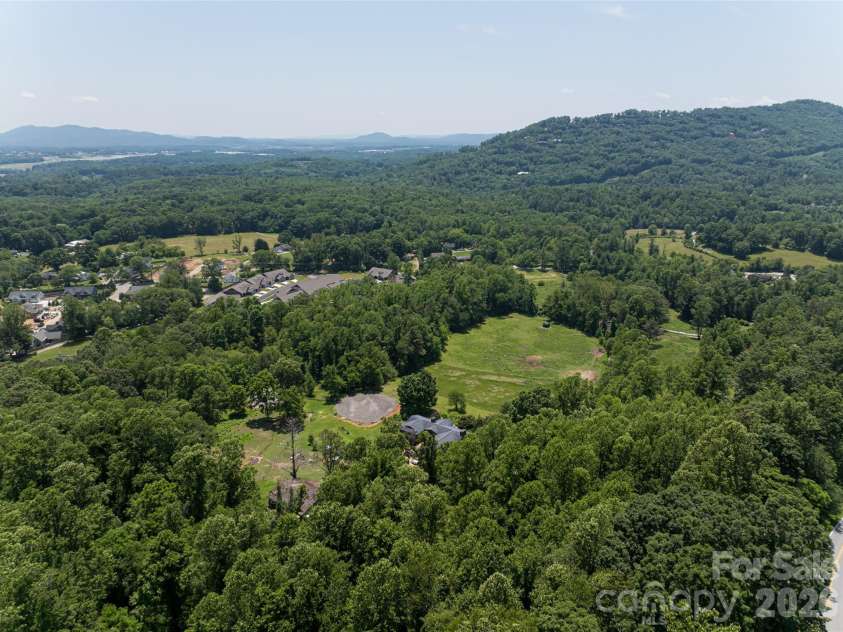 173 Avery Creek Road, Arden, NC 28704.  MLS# CAR4266452, YatesRealty ID 3382. 