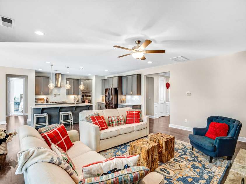 967 Stebbins Drive, Fort Mill, SC 29715.  MLS# CAR4237220, YatesRealty ID 3382. 
