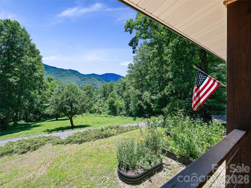 349 Spring Creek Road, Bakersville, NC 28705.  MLS# CAR4397746, YatesRealty ID 33820. 