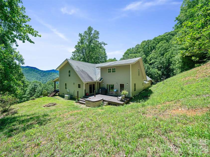 349 Spring Creek Road, Bakersville, NC 28705.  MLS# CAR4397746, YatesRealty ID 33820. 
