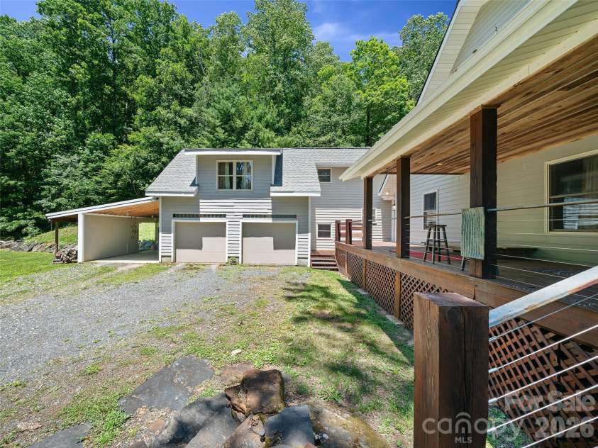 349 Spring Creek Road, Bakersville, NC 28705.  MLS# CAR4397746, YatesRealty ID 33820. 