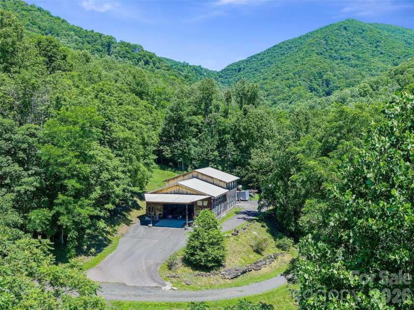 349 Spring Creek Road, Bakersville, NC 28705.  MLS# CAR4397746, YatesRealty ID 33820. 