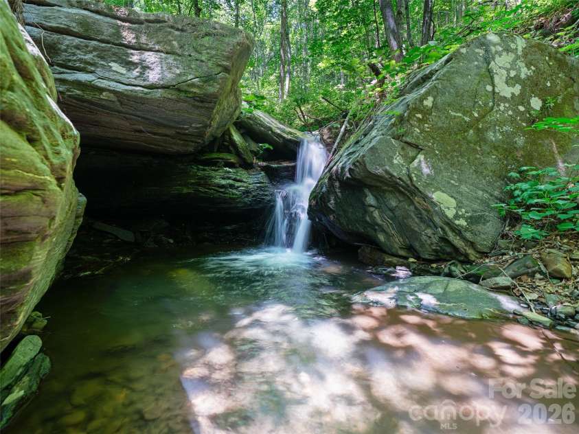 349 Spring Creek Road, Bakersville, NC 28705.  MLS# CAR4397746, YatesRealty ID 33820. 
