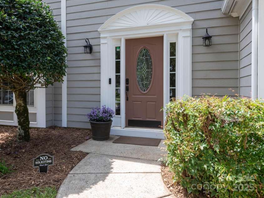 7620 Silverton Way, Huntersville, NC 28078.  MLS# CAR4294134, YatesRealty ID 33820. 