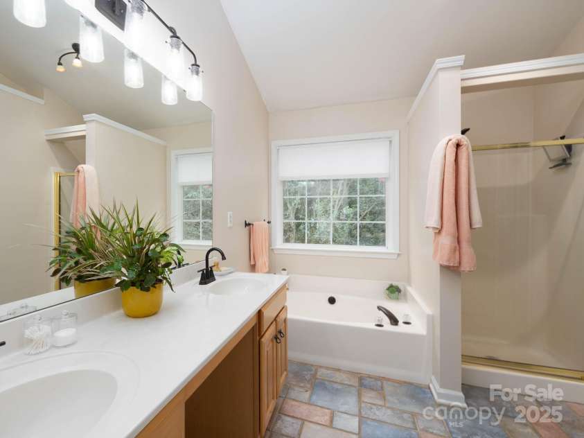 7620 Silverton Way, Huntersville, NC 28078.  MLS# CAR4294134, YatesRealty ID 33820. 