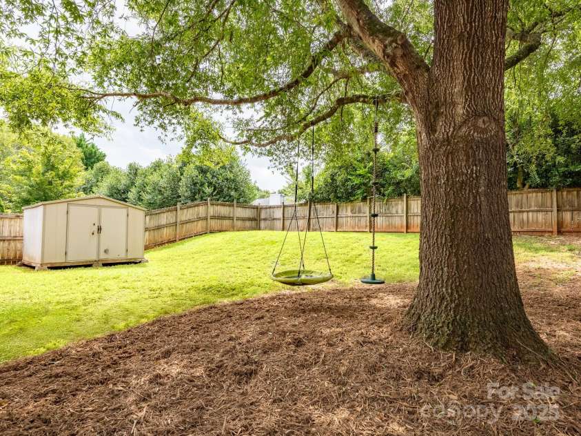 7620 Silverton Way, Huntersville, NC 28078.  MLS# CAR4294134, YatesRealty ID 33820. 