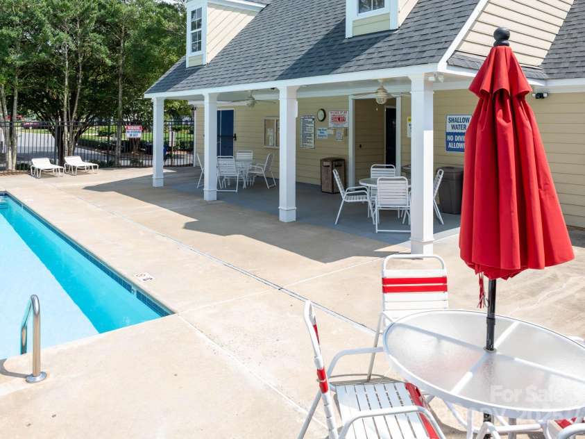 7620 Silverton Way, Huntersville, NC 28078.  MLS# CAR4294134, YatesRealty ID 33820. 