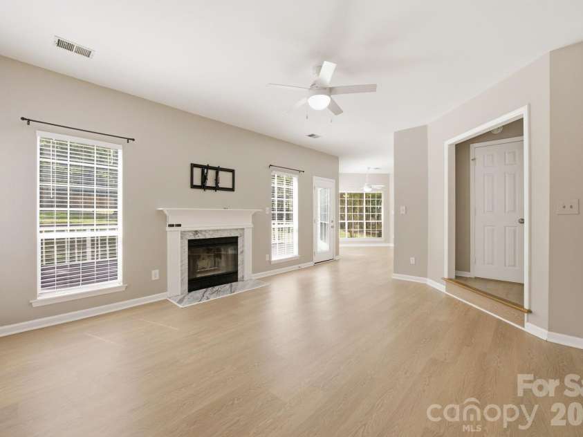 8048 Hunley Ridge Road, Matthews, NC 28104.  MLS# CAR4395882, YatesRealty ID 33821. 