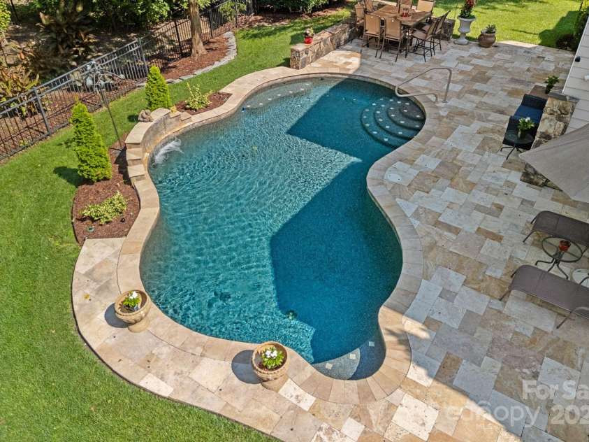 17018 Laurelmont Court, Fort Mill, SC 29707.  MLS# CAR4278414, YatesRealty ID 33822. 