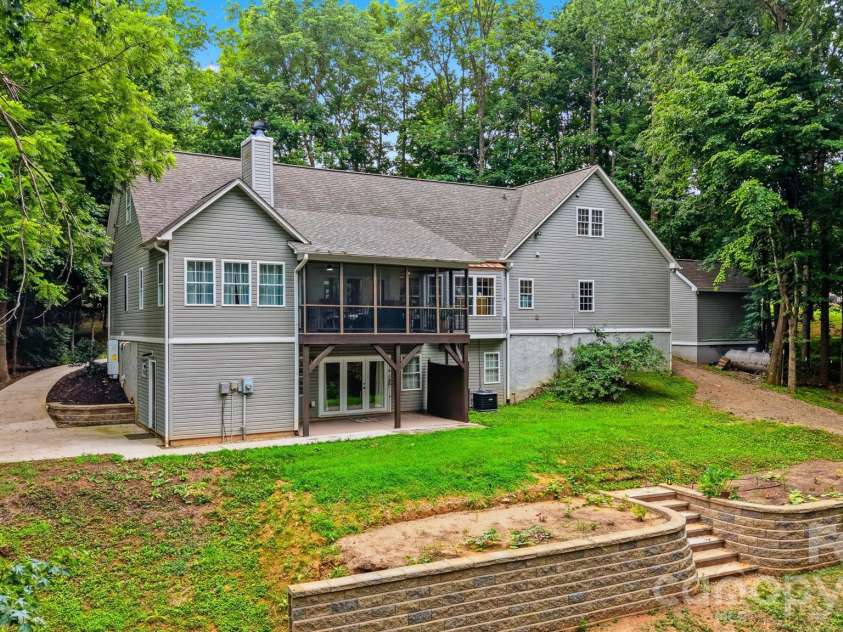 176 Charis Lane, Statesville, NC 28677.  MLS# CAR4391534, YatesRealty ID 33822. 