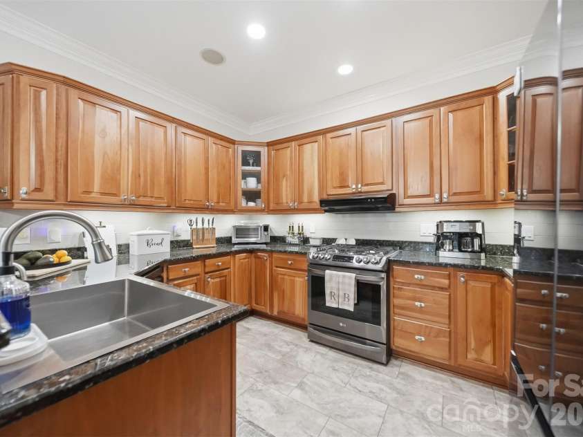 176 Charis Lane, Statesville, NC 28677.  MLS# CAR4391534, YatesRealty ID 33822. 