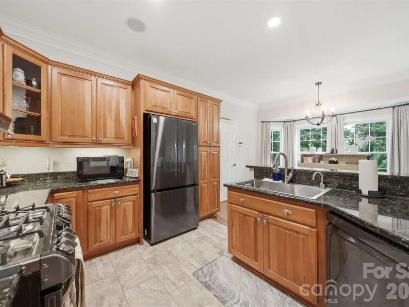 176 Charis Lane, Statesville, NC 28677.  MLS# CAR4391534, YatesRealty ID 33822. 