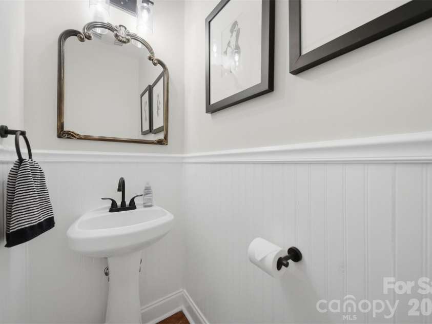 176 Charis Lane, Statesville, NC 28677.  MLS# CAR4391534, YatesRealty ID 33822. 