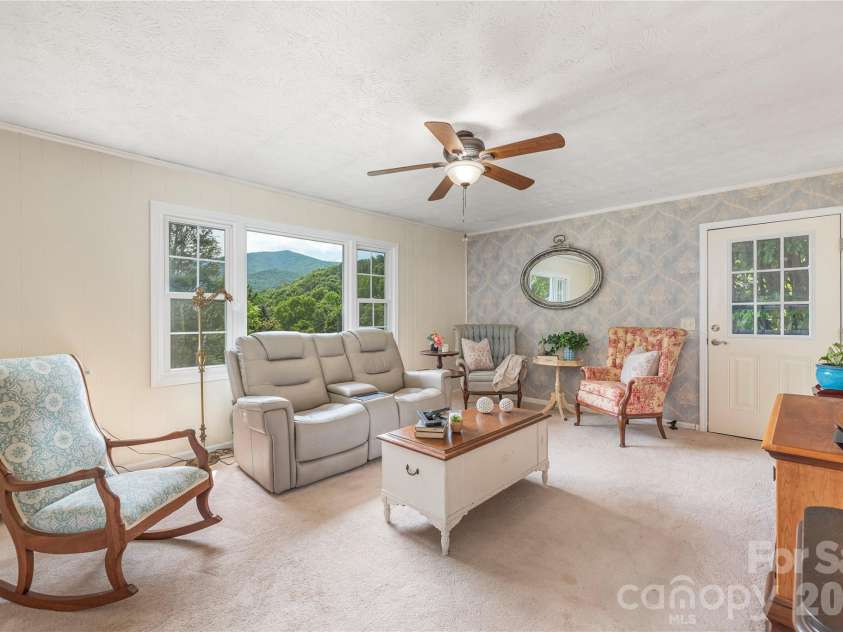 31 Granite Lane, Waynesville, NC 28786.  MLS# CAR4388905, YatesRealty ID 33823. 