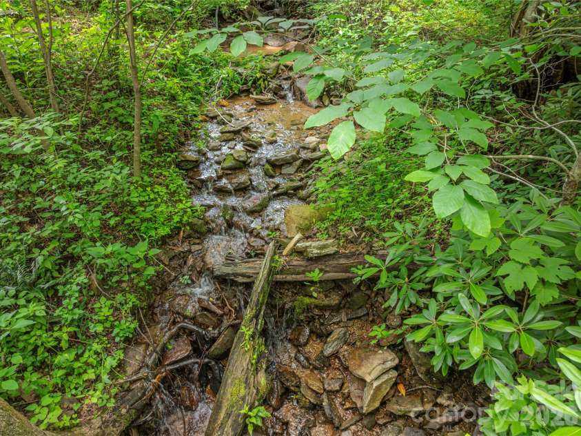 31 Granite Lane, Waynesville, NC 28786.  MLS# CAR4388905, YatesRealty ID 33823. 