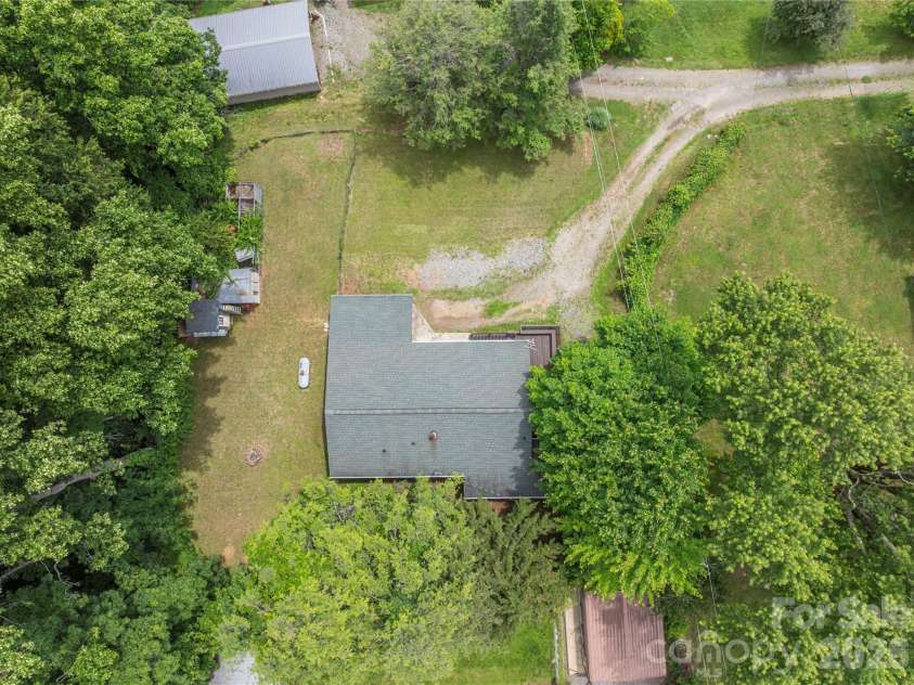 31 Granite Lane, Waynesville, NC 28786.  MLS# CAR4388905, YatesRealty ID 33823. 