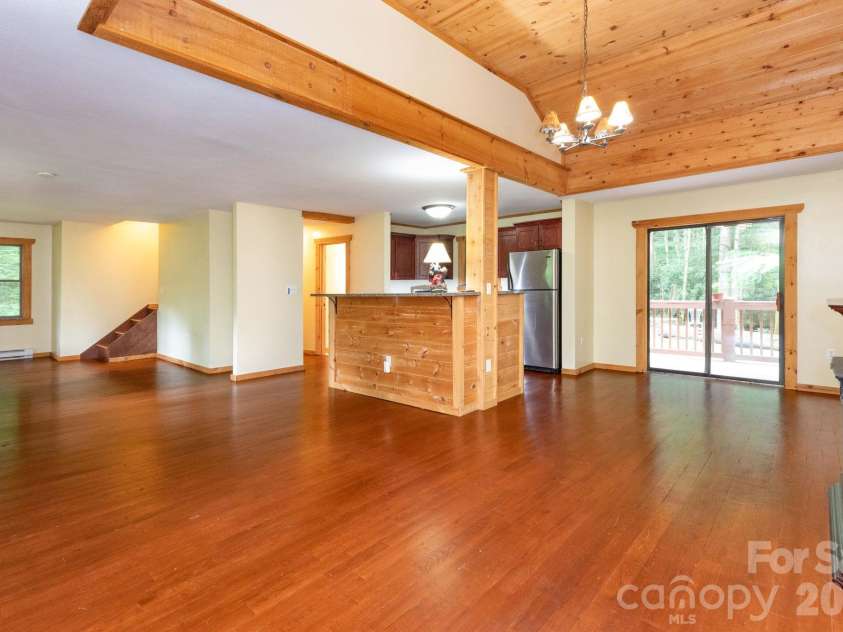 107 Cabin Fever Trail, Maggie Valley, NC 28751.  MLS# CAR4288888, YatesRealty ID 33824. Living/Dining Area