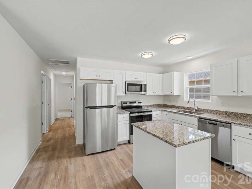 529 Crosby Street, Rock Hill, SC 29732.  MLS# CAR4381390, YatesRealty ID 33824. 