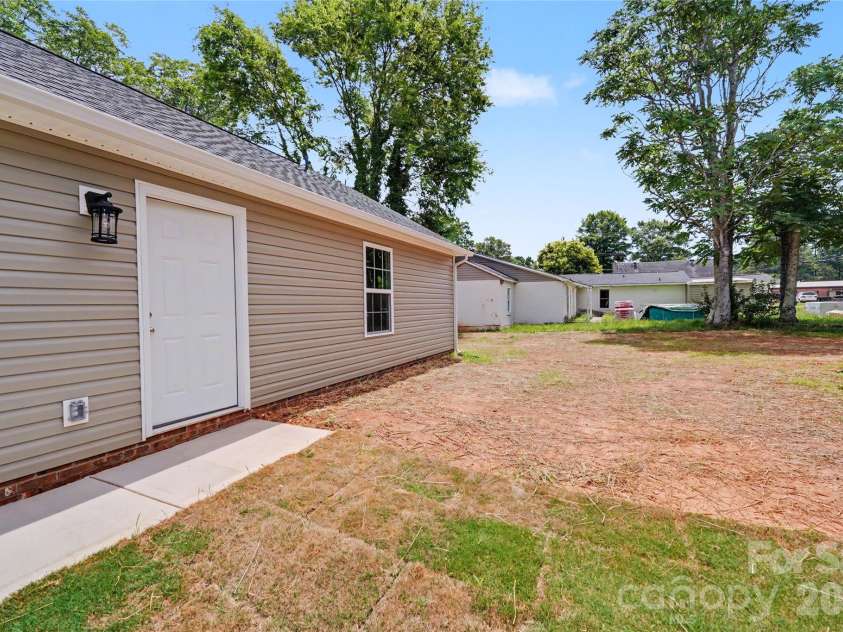 529 Crosby Street, Rock Hill, SC 29732.  MLS# CAR4381390, YatesRealty ID 33824. 