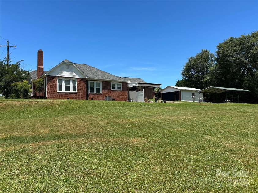 1349 US 221 Highway, Rutherfordton, NC 28139.  MLS# CAR4289776, YatesRealty ID 33825. 