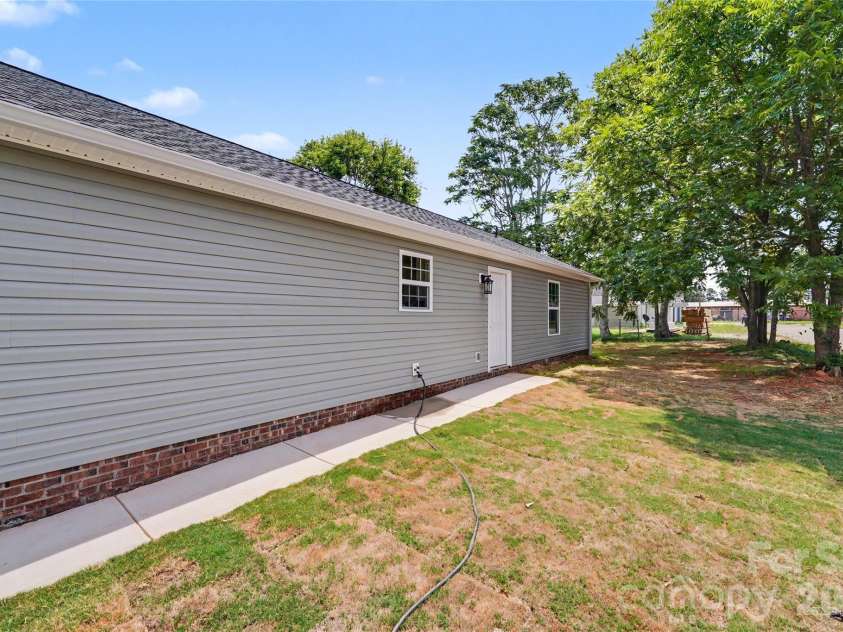 531 Crosby Street, Rock Hill, SC 29732.  MLS# CAR4381399, YatesRealty ID 33825. 