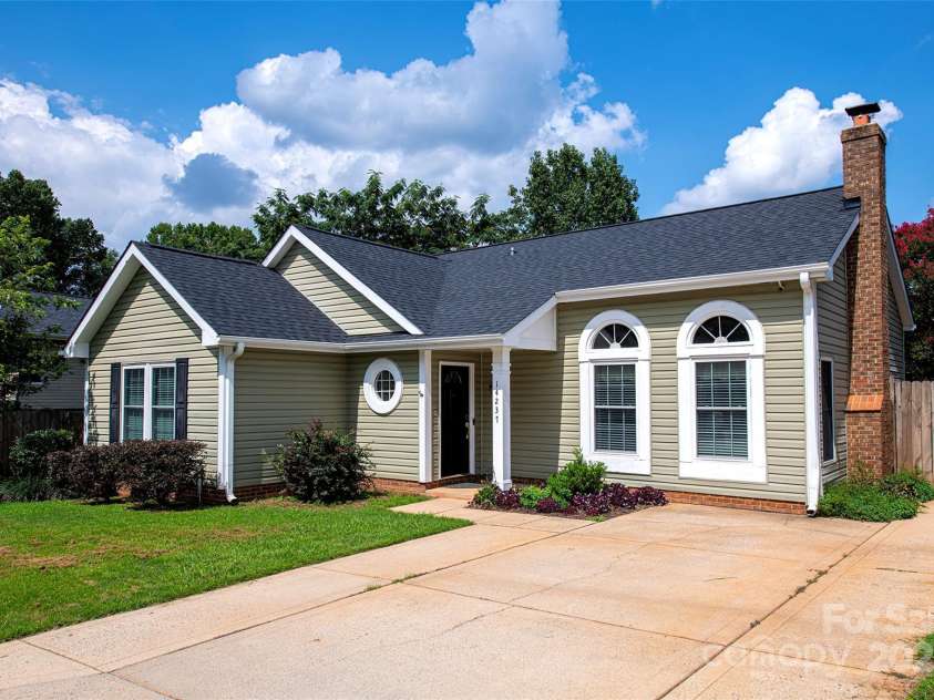 14237 Quartz Lane, Pineville, NC 28134.  MLS# CAR4291875, YatesRealty ID 33826. 