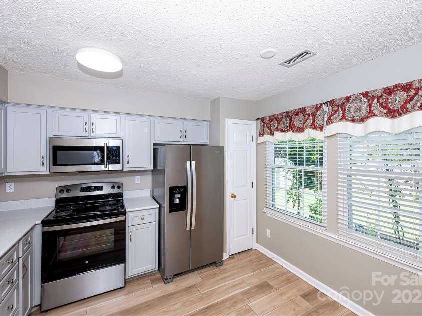 14237 Quartz Lane, Pineville, NC 28134.  MLS# CAR4291875, YatesRealty ID 33826. 