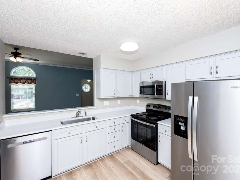 14237 Quartz Lane, Pineville, NC 28134.  MLS# CAR4291875, YatesRealty ID 33826. 