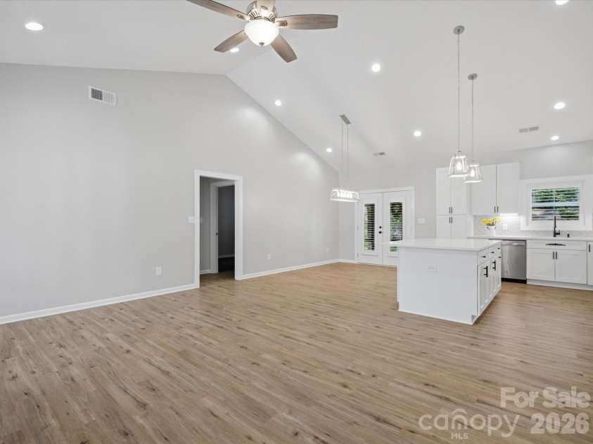 1863 Sardis Drive, Lancaster, SC 29720.  MLS# CAR4398191, YatesRealty ID 33829. 