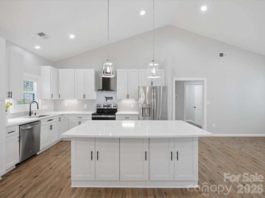 1863 Sardis Drive, Lancaster, SC 29720.  MLS# CAR4398191, YatesRealty ID 33829. 