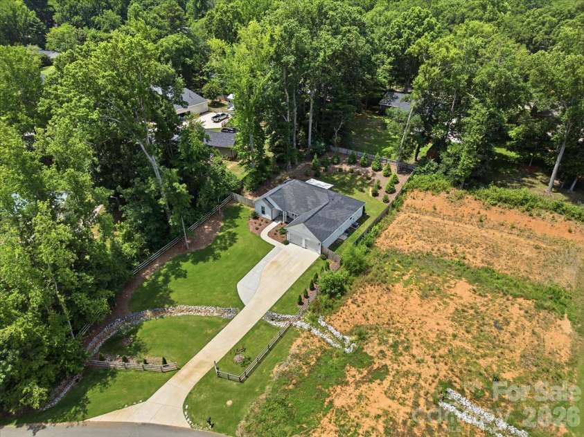 1863 Sardis Drive, Lancaster, SC 29720.  MLS# CAR4398191, YatesRealty ID 33829. 