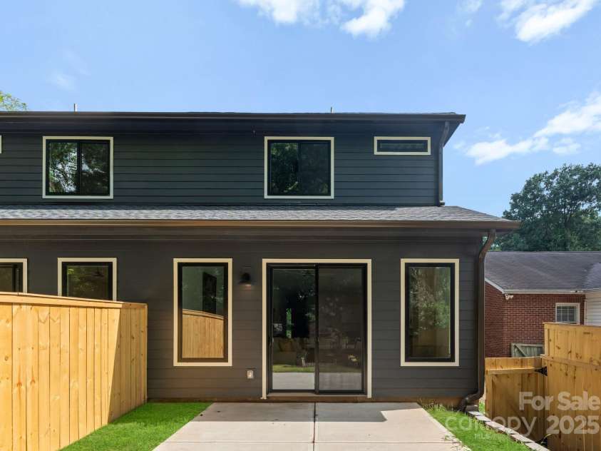 2008 St John Street, Charlotte, NC 28216.  MLS# CAR4244754, YatesRealty ID 33829. 