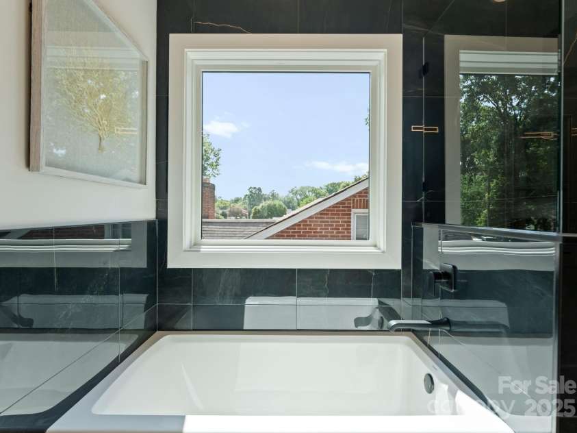 2008 St John Street, Charlotte, NC 28216.  MLS# CAR4244754, YatesRealty ID 33829. 