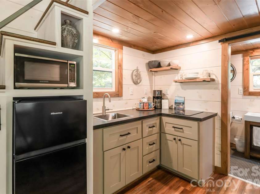 1037 Newberry Creek Road, Old Fort, NC 28762.  MLS# CAR4275241, YatesRealty ID 3383. 