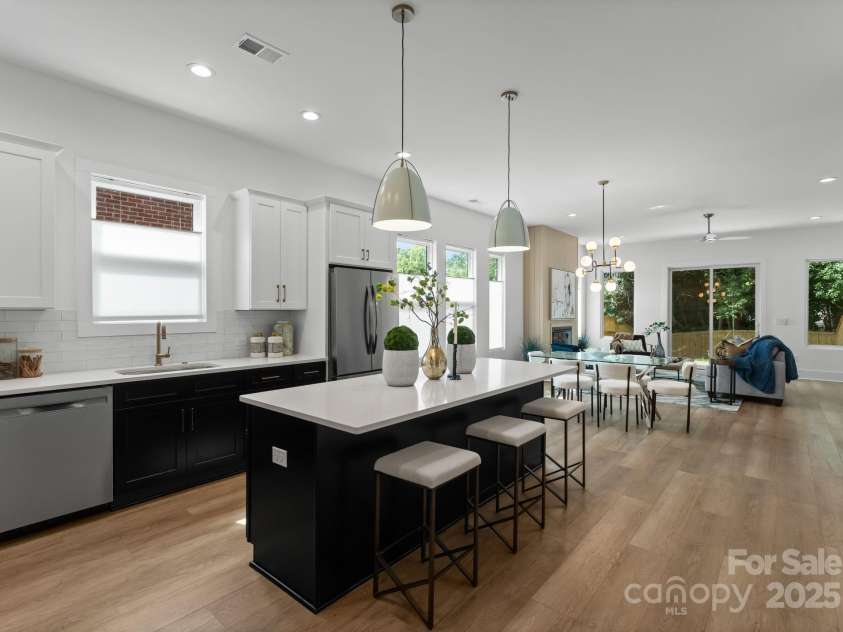 2006 St John Street, Charlotte, NC 28216.  MLS# CAR4255545, YatesRealty ID 33830. 