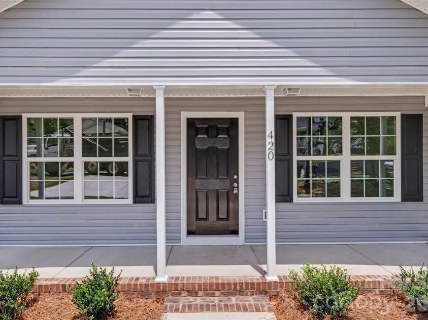 420 Fewell Street, Rock Hill, SC 29730.  MLS# CAR4380399, YatesRealty ID 33830. 