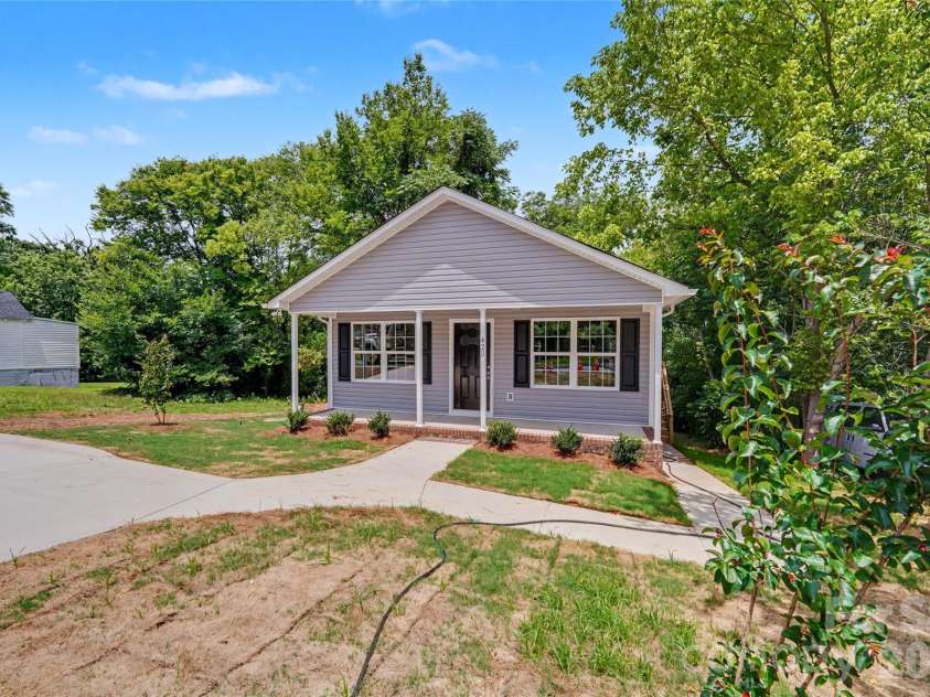 420 Fewell Street, Rock Hill, SC 29730.  MLS# CAR4380399, YatesRealty ID 33830. 