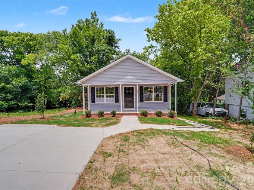 420 Fewell Street, Rock Hill, SC 29730.  MLS# CAR4380399, YatesRealty ID 33830. 