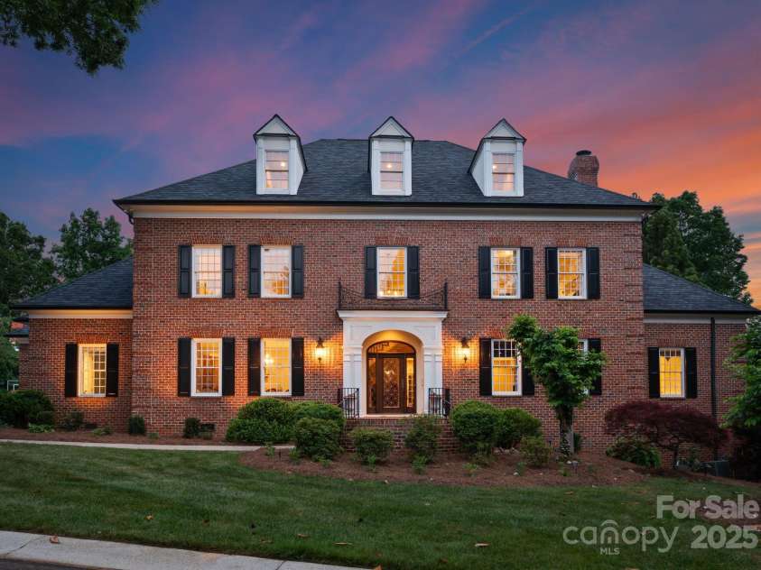 3314 Leamington Lane, Charlotte, NC 28226.  MLS# CAR4252556, YatesRealty ID 33832. 