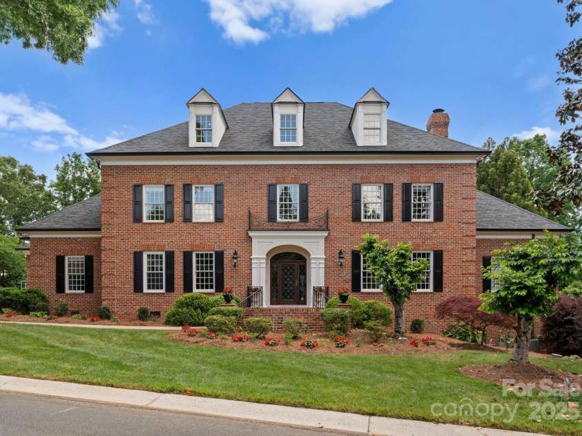 3314 Leamington Lane, Charlotte, NC 28226.  MLS# CAR4252556, YatesRealty ID 33832. 