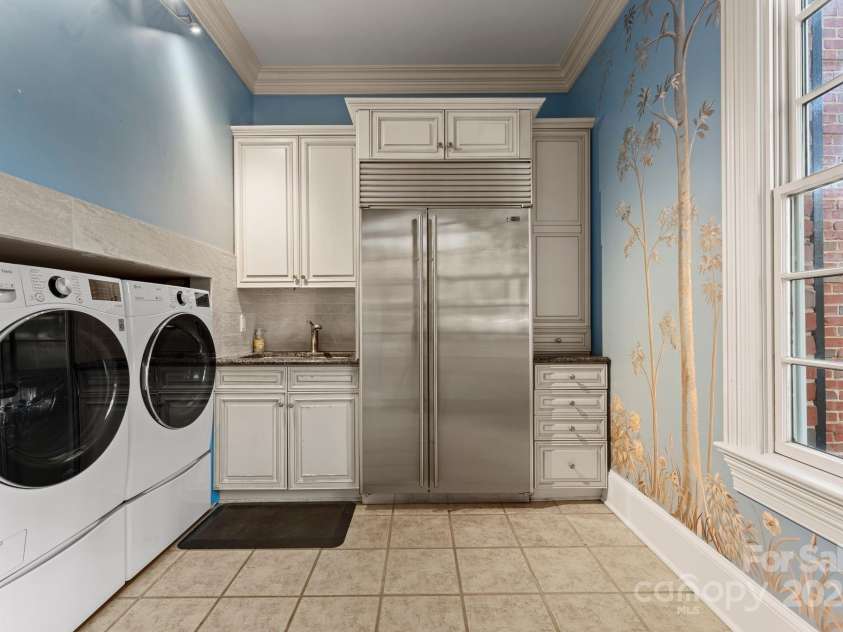 3314 Leamington Lane, Charlotte, NC 28226.  MLS# CAR4252556, YatesRealty ID 33832. Laundry Room (main-level)