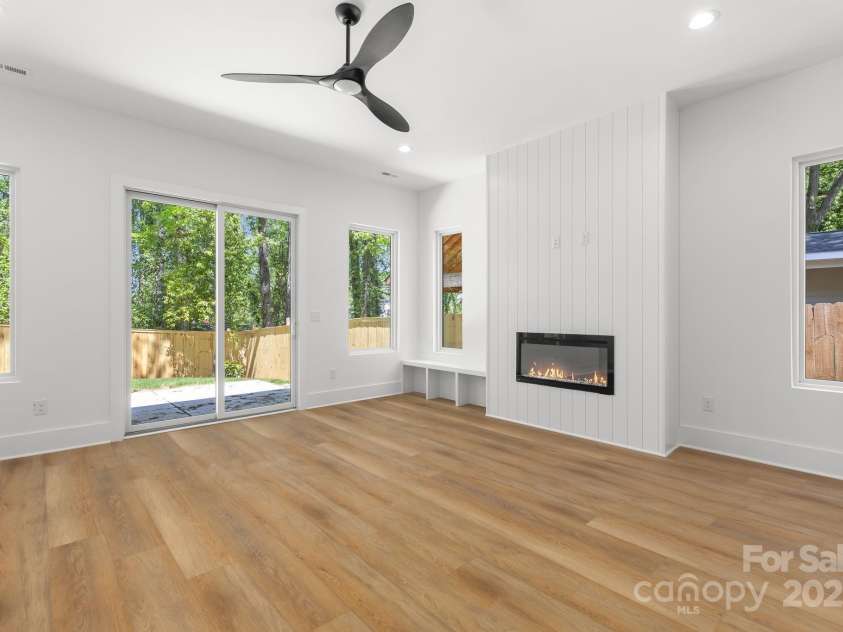 2004 St John Street, Charlotte, NC 28216.  MLS# CAR4261308, YatesRealty ID 33833. 