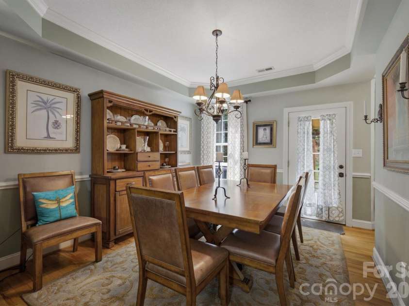 2570 Blowing Rock Boulevard, Lenoir, NC 28645.  MLS# CAR4371828, YatesRealty ID 33836. 