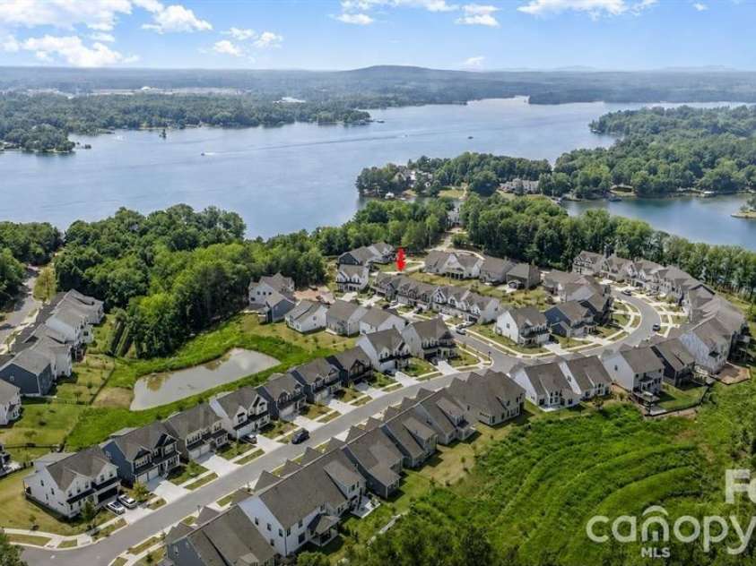 16022 Moxie Glen Court, Charlotte, NC 28278.  MLS# CAR4413232, YatesRealty ID 33837. 