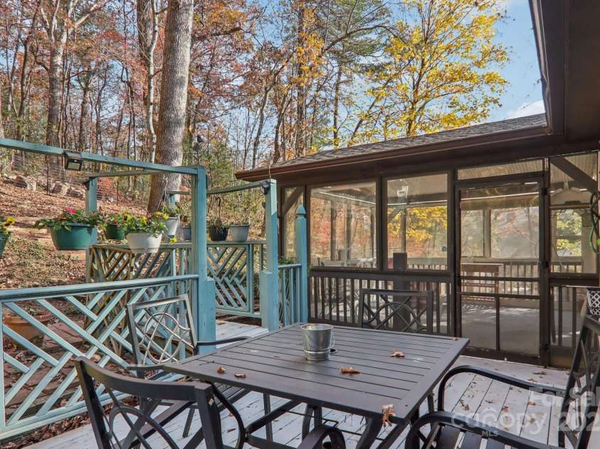 224 Beverly Road, Asheville, NC 28805.  MLS# CAR4278011, YatesRealty ID 33837. Custom Deck