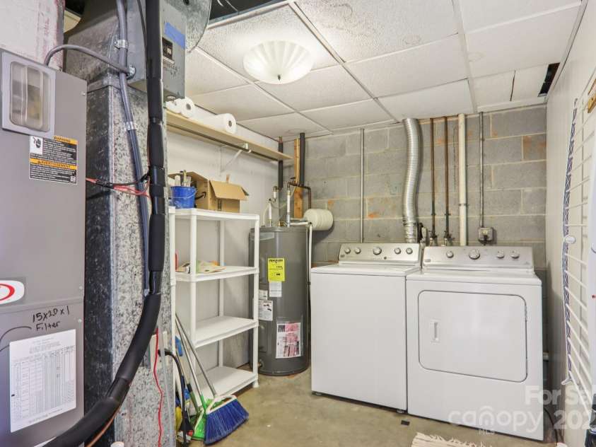224 Beverly Road, Asheville, NC 28805.  MLS# CAR4278011, YatesRealty ID 33837. Laundry Room