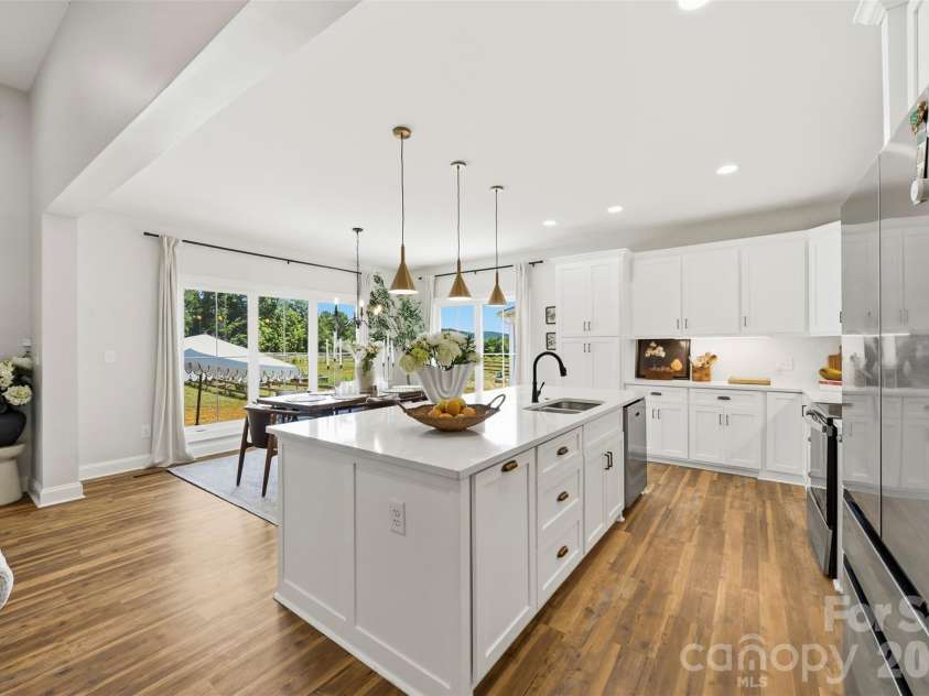 1025 York Road, Kings Mountain, NC 28086.  MLS# CAR4397578, YatesRealty ID 33838. 