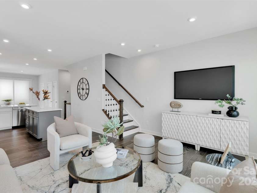 3725 Tryon Street, Charlotte, NC 28217.  MLS# CAR4277719, YatesRealty ID 33838. 