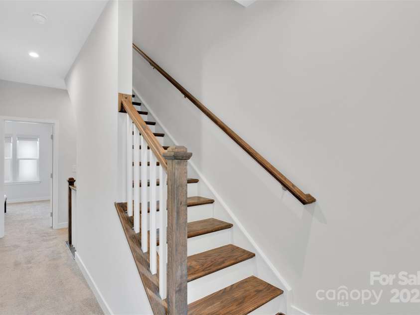 3725 Tryon Street, Charlotte, NC 28217.  MLS# CAR4277719, YatesRealty ID 33838. 