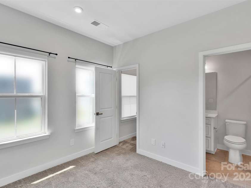 3725 Tryon Street, Charlotte, NC 28217.  MLS# CAR4277719, YatesRealty ID 33838. Bedroom